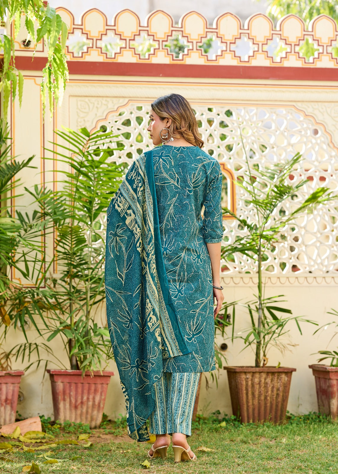 Gulab Gulzar Kurti Set (3-Piece)